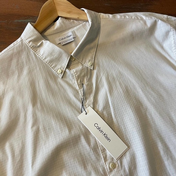 NWT Calvin Klein Men's Button Down Easy Shirt Size XXL - Picture 2 of 7